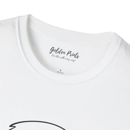 Golden Retriever Portrait Tee | Minimal Dog Art T-Shirt